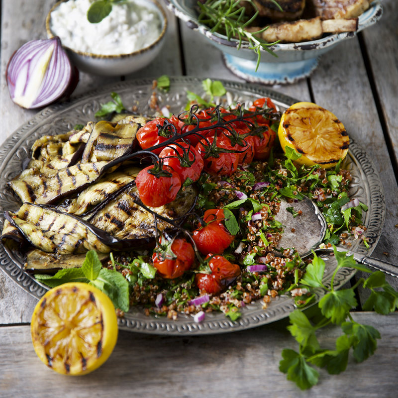 Grillad auberginesallad med mynta