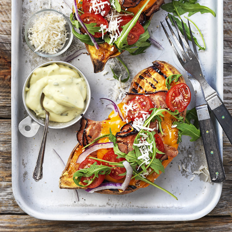 Grillad sötpotatis med kycklingbacon