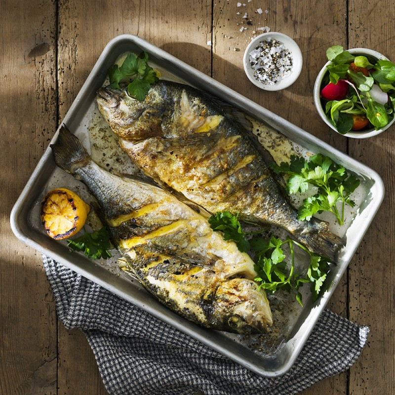 Grillad seabream med brynt citronsmör