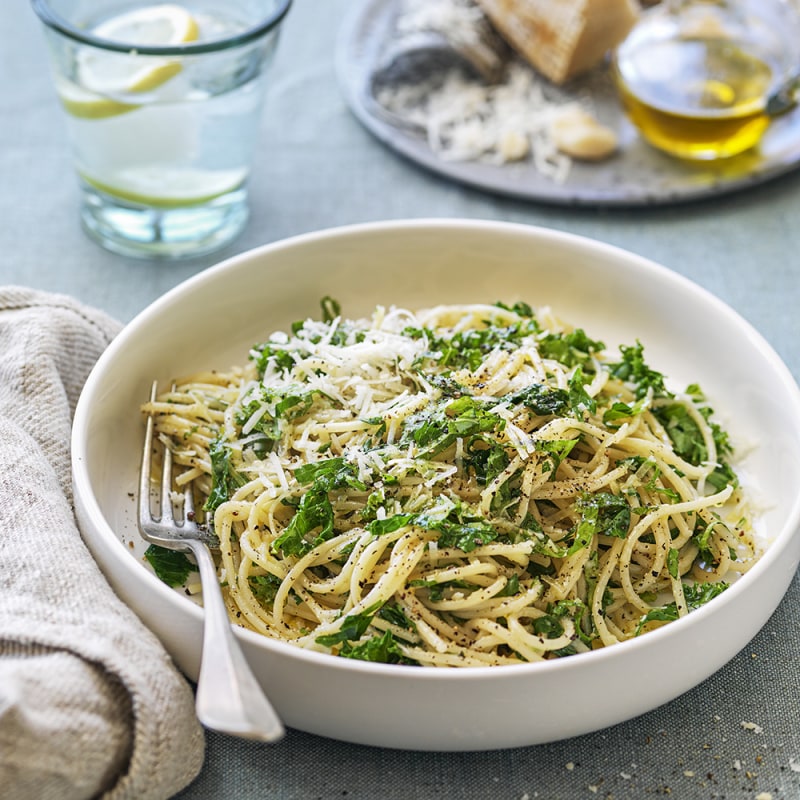 Pasta med persilja och grönkål