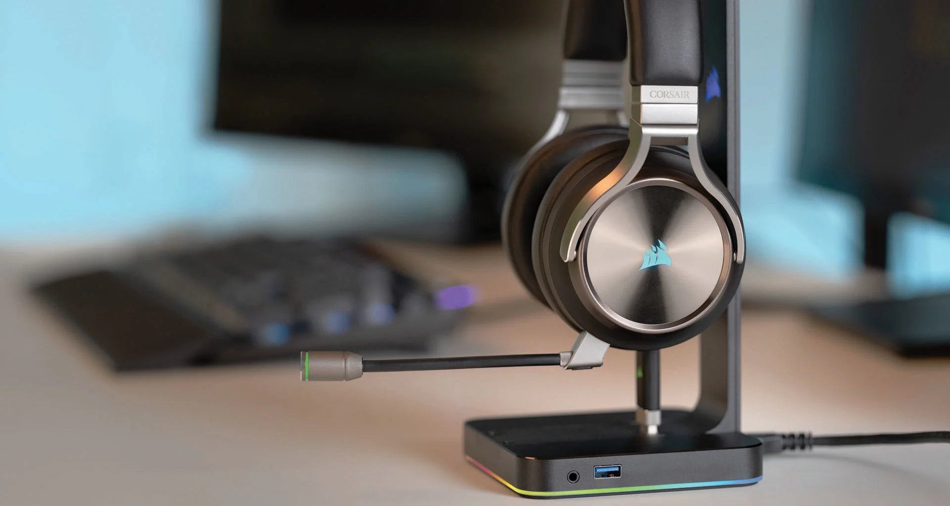 Corsair Virtuoso RGB Wireless Gaming Headset - Pearl; Connect to Virtually  Any Device Including PC, Xbox One, PS4, Nintendo Switch and Mobile  (Connection Compatibility Dependent upon Device) 