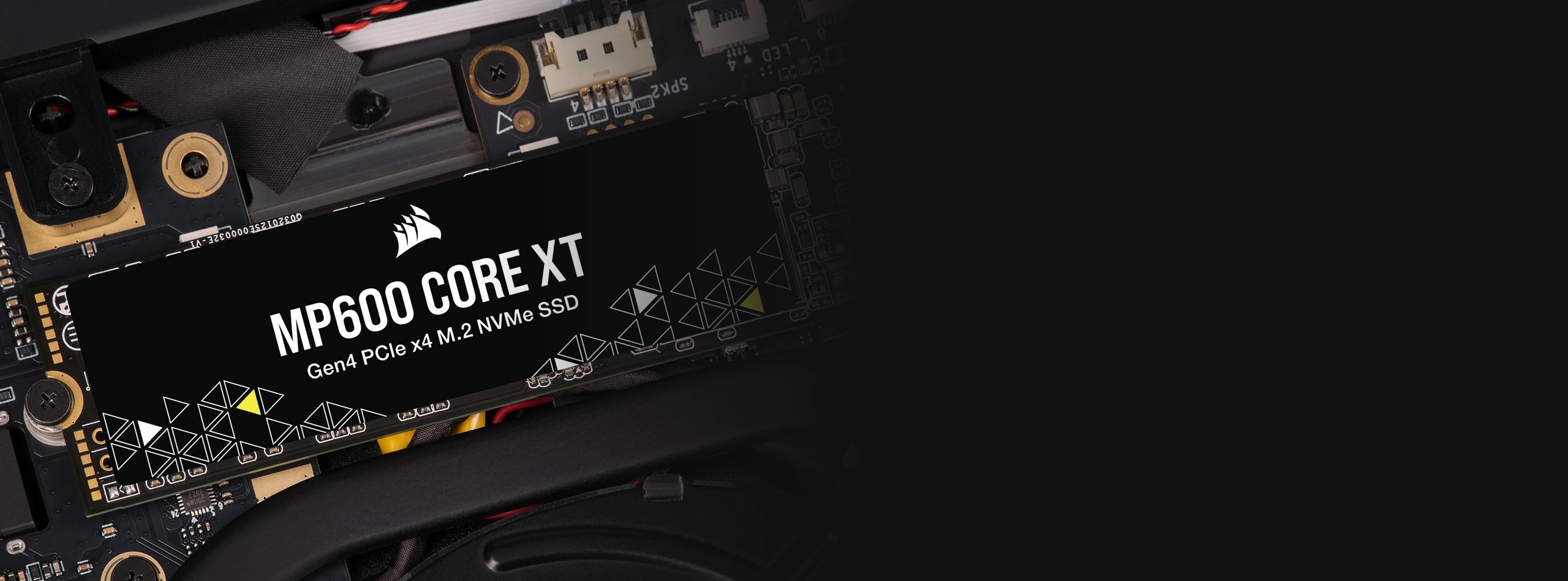 Corsair MP600 CORE XT M.2 1 To PCI Express 4.0 QLC 3D NAND NVMe