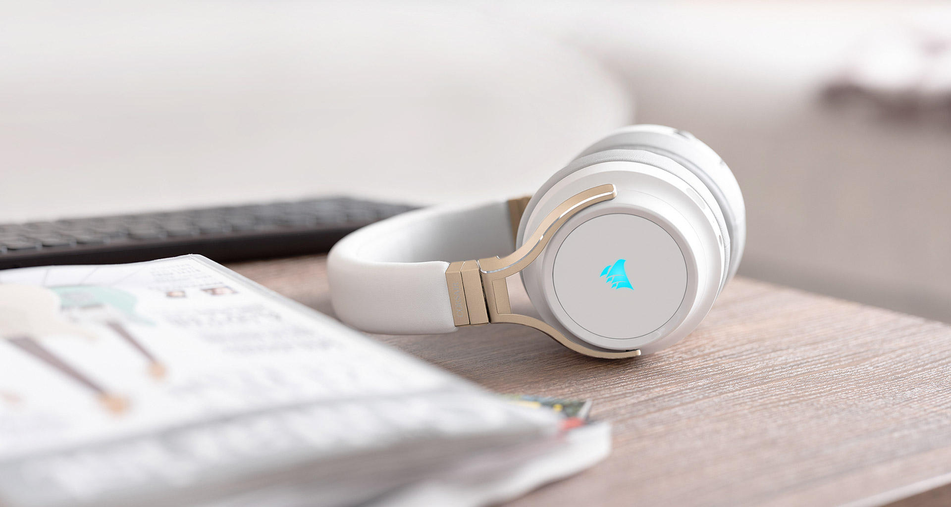 VIRTUOSO RGB WIRELESS High-Fidelity Gaming Headset — Pearl (AP) VIRTUOSO RGB WIRELESS High-Fidelity Gaming Headset — Pearl (AP)