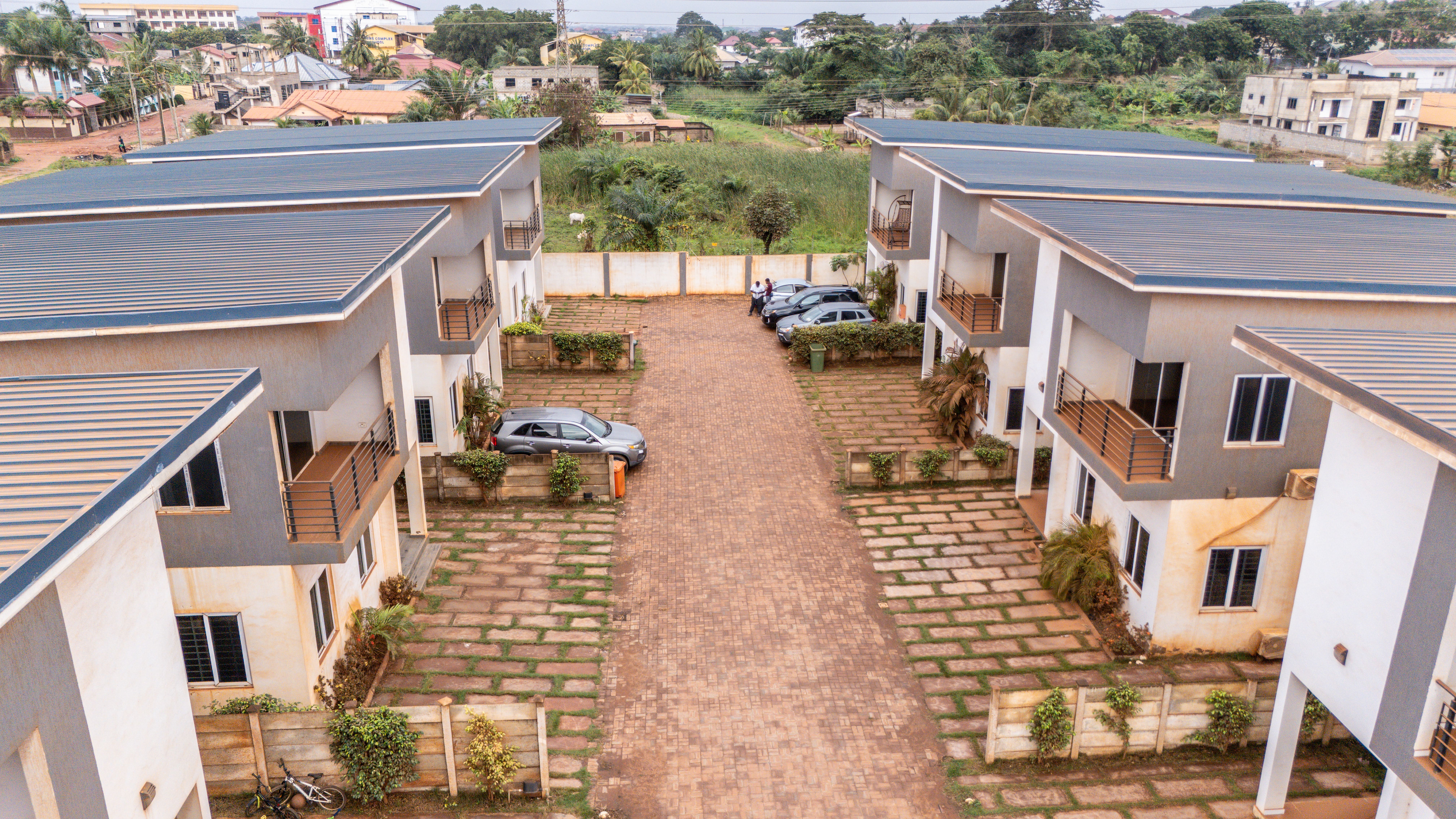 Executive 4-Bedroom House for Sale in a Gated Community at Adenta Frafraha