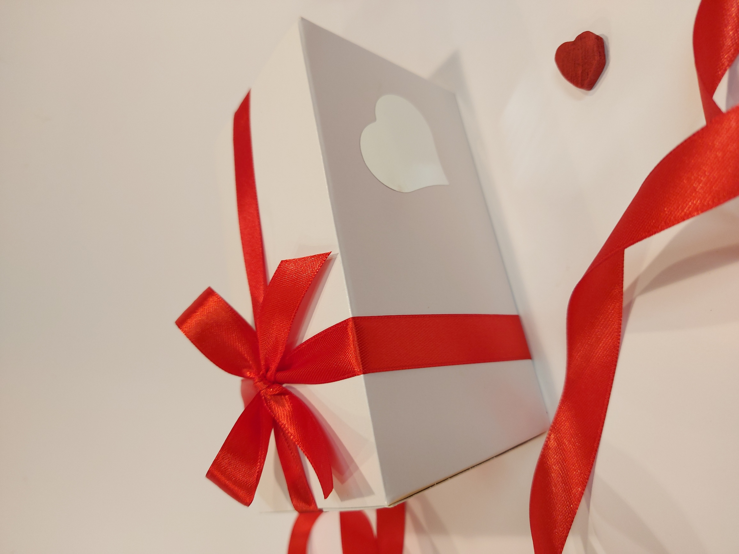 Ballotin gevuld met Schilfertruffels WITTE CHOCOLADE - 200 gr - Valentijn