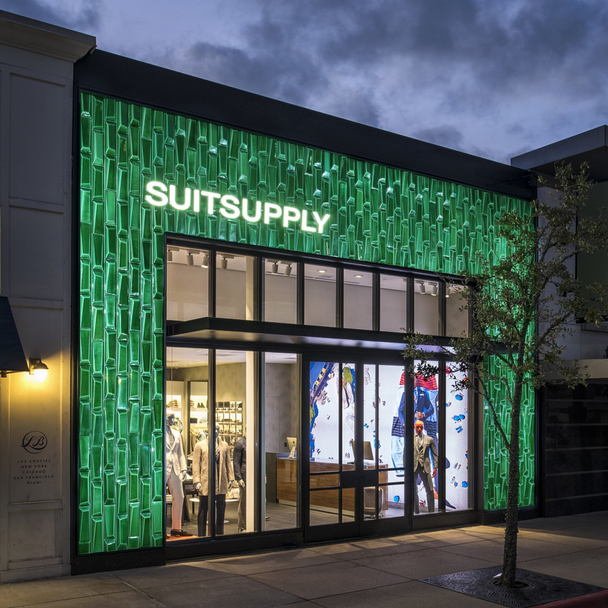 Suitsupply hits The Woodlands with casual clothing options, new styles