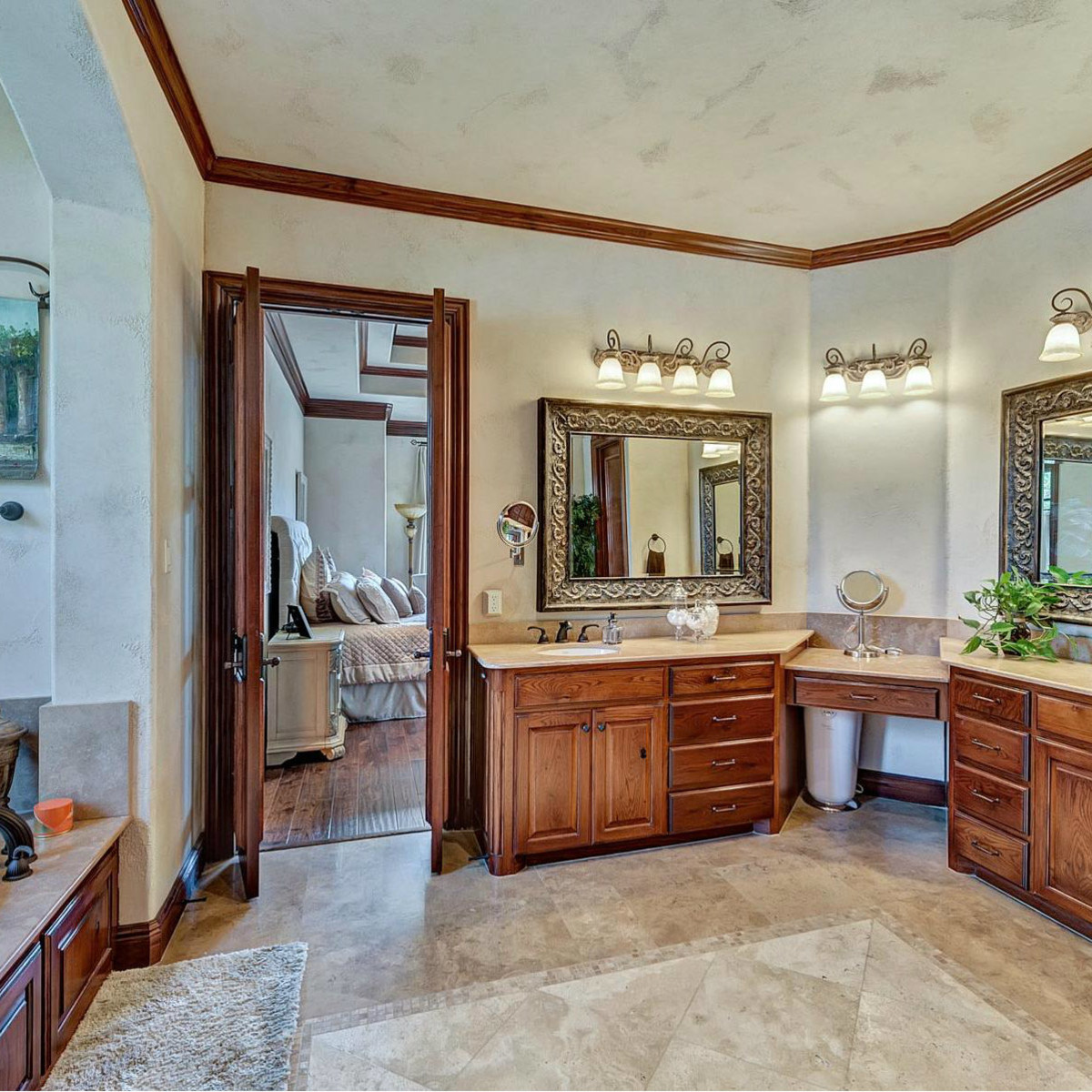 Selena Gomez S Texas Home Can Be Yours For A Mere 2 9 Million 4649 Saint Lau Court