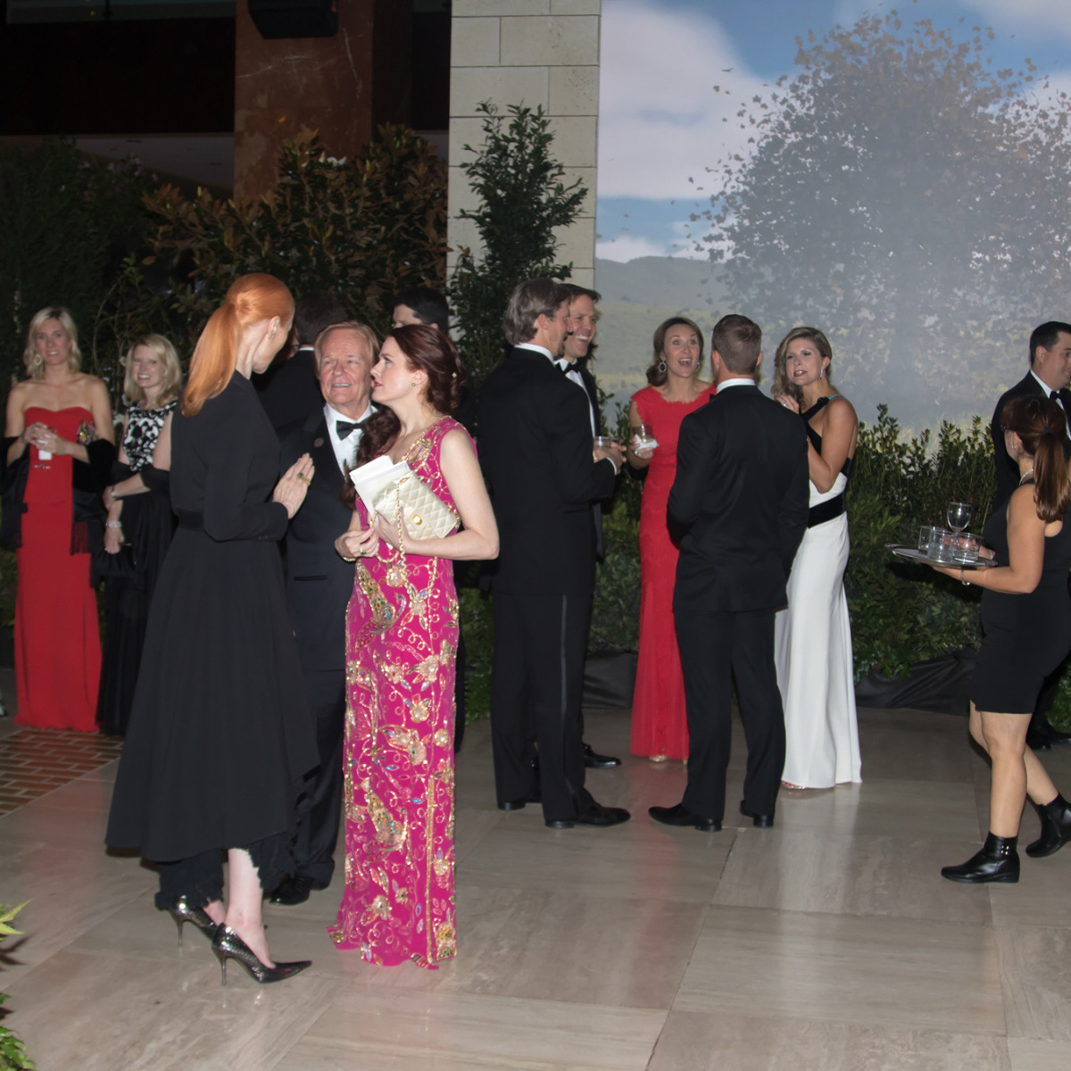 ’Tis the season for Dallas’ grand gala finale Crystal Charity Ball