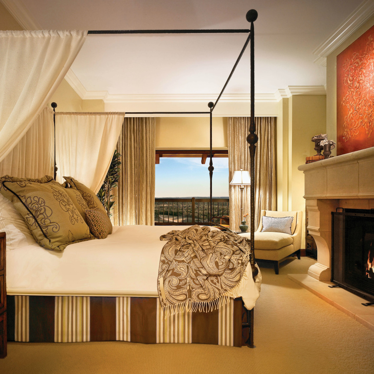 Inside The Most Exclusive And Stunning Hotel Suites In San Antonio