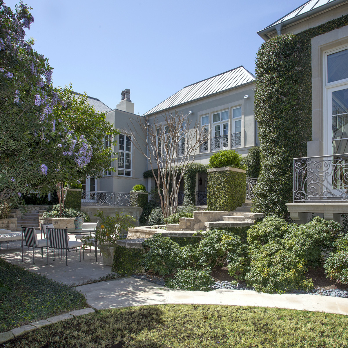 This contemporary estate in Terrell Hills is the pinnacle of luxury