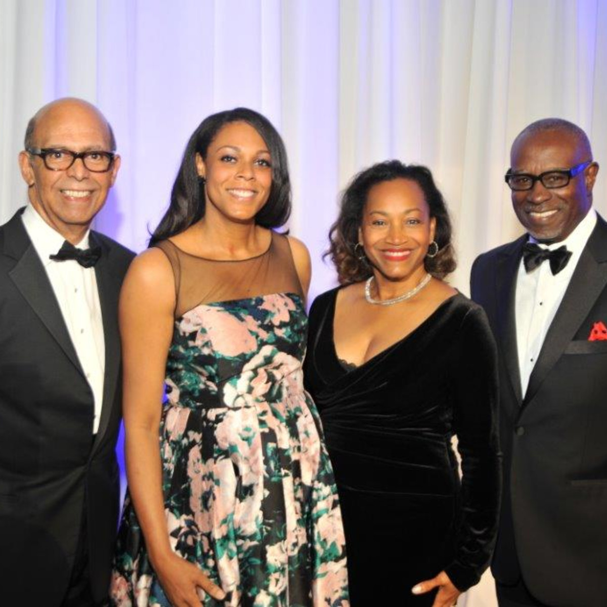 Grammy winner duets with college president at rockin' UNCF gala