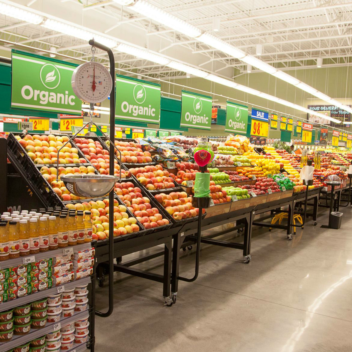 H-E-B supermarket produce section