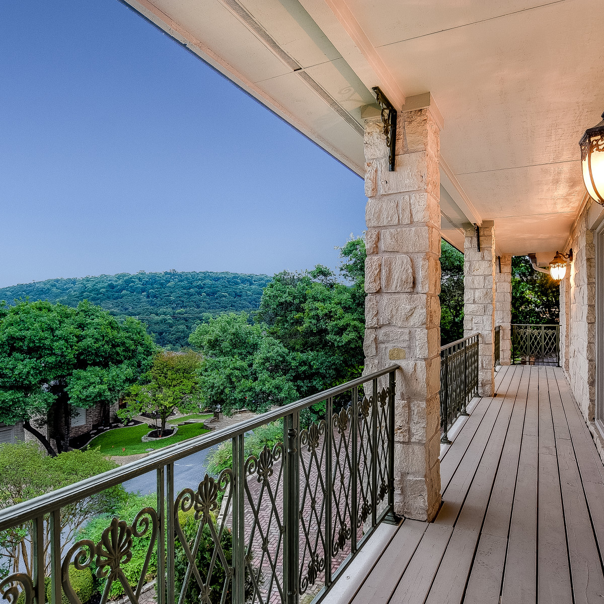 Davenport Ranch offers Hill Country views by downtown Austin