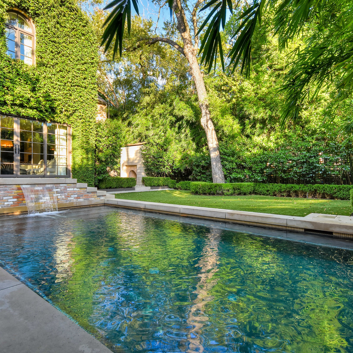 The best way to describe this forsale Austin home? Urban oasis