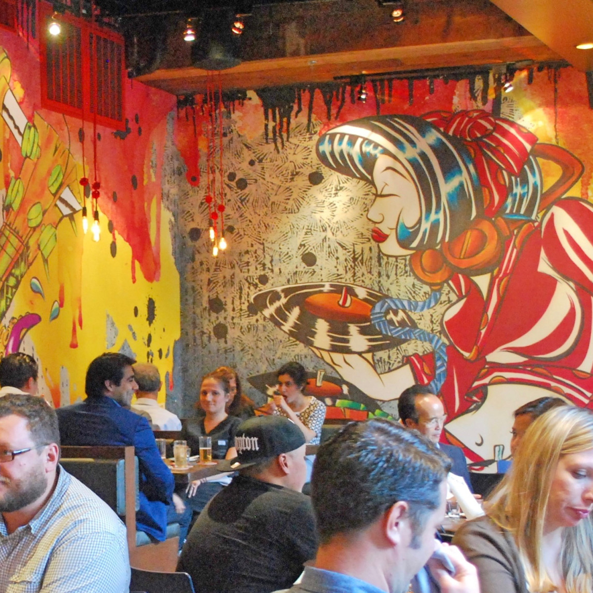 Curl Up At These 7 Hot Houston Bars On Valentine S Day