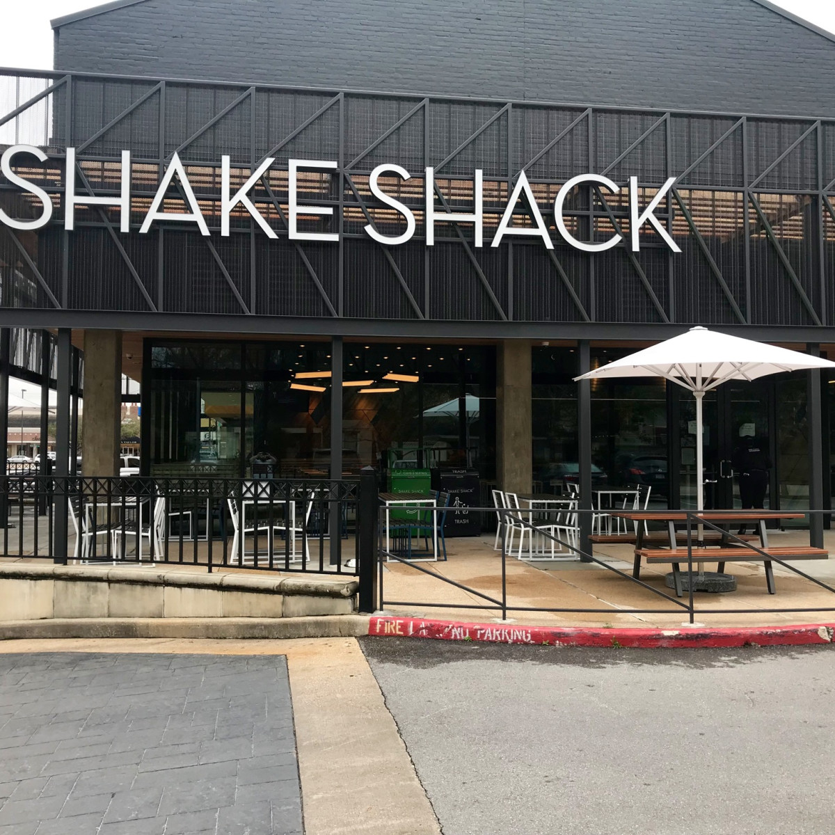 See Houston S Newest Shake Shack Before It Opens To The Public