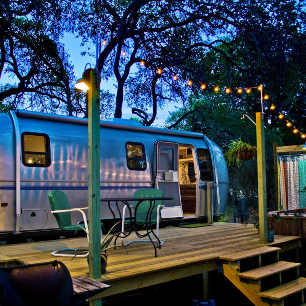 6 Texas Getaways Featuring Airstream Accommodations For Vintage