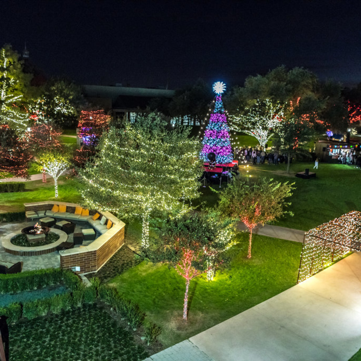 9 magical things to know about Hilton Anatole's Peppermint Park