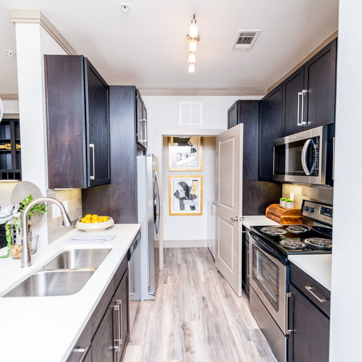 Top 5 reasons to live in Midtown Houston's hottest new apartments