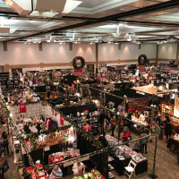 'Neath the Wreath Holiday Gift Market