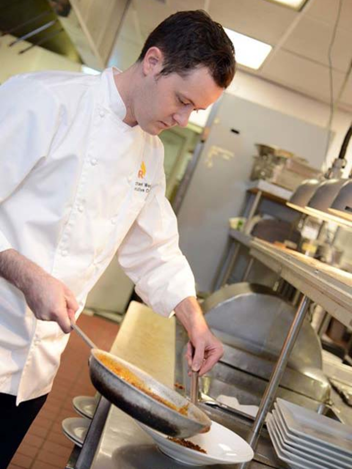R Bar & Grill chef