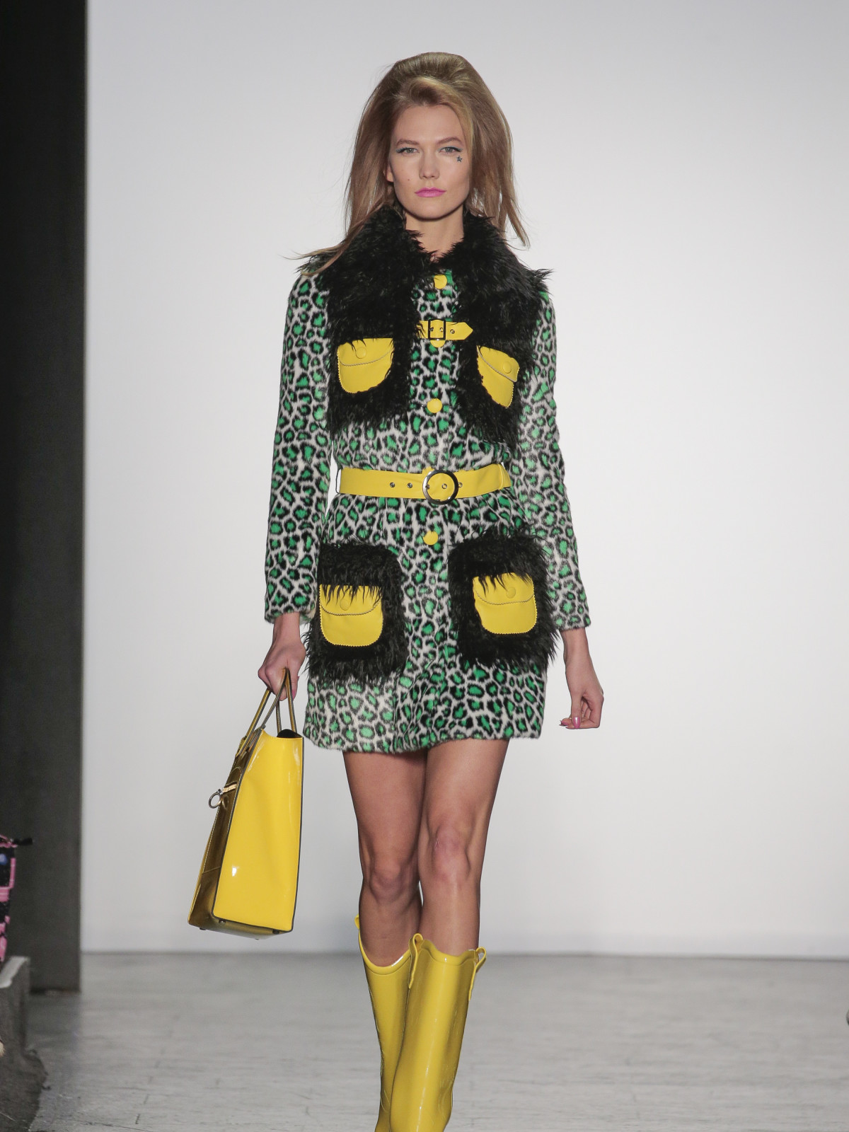 Karlie Kloss in Jeremy Scott fall fashion show