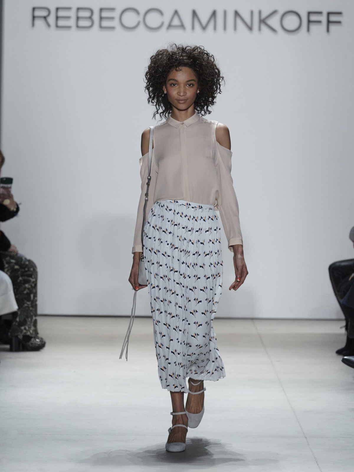 Rebecca Minkoff Look 10 shoulders