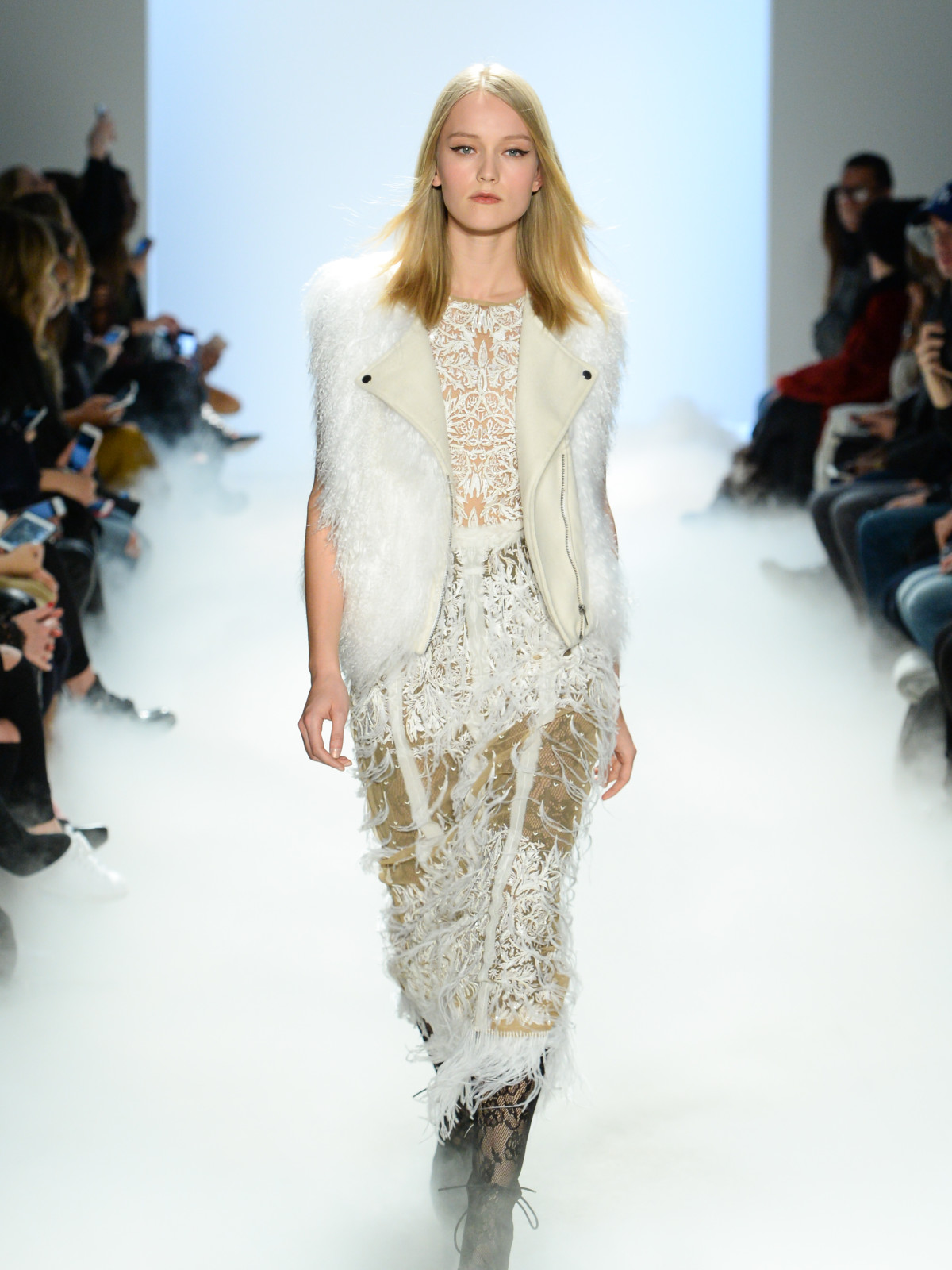 Nicole Miller fall 2016 runway show