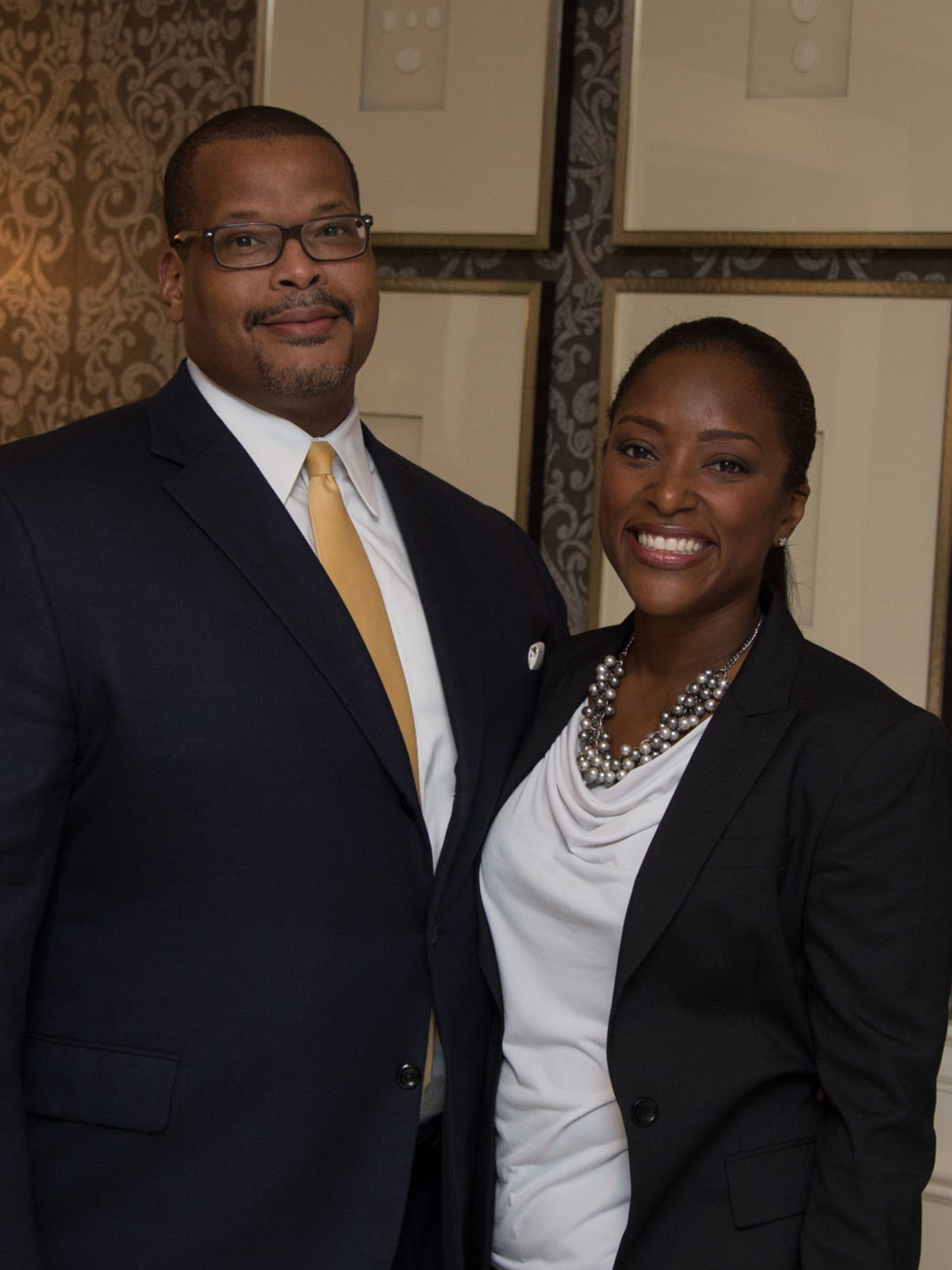News, Shelby, Houston Bar Harvest Party, Nov. 2015, Greg Ulmer, Sandy Brown