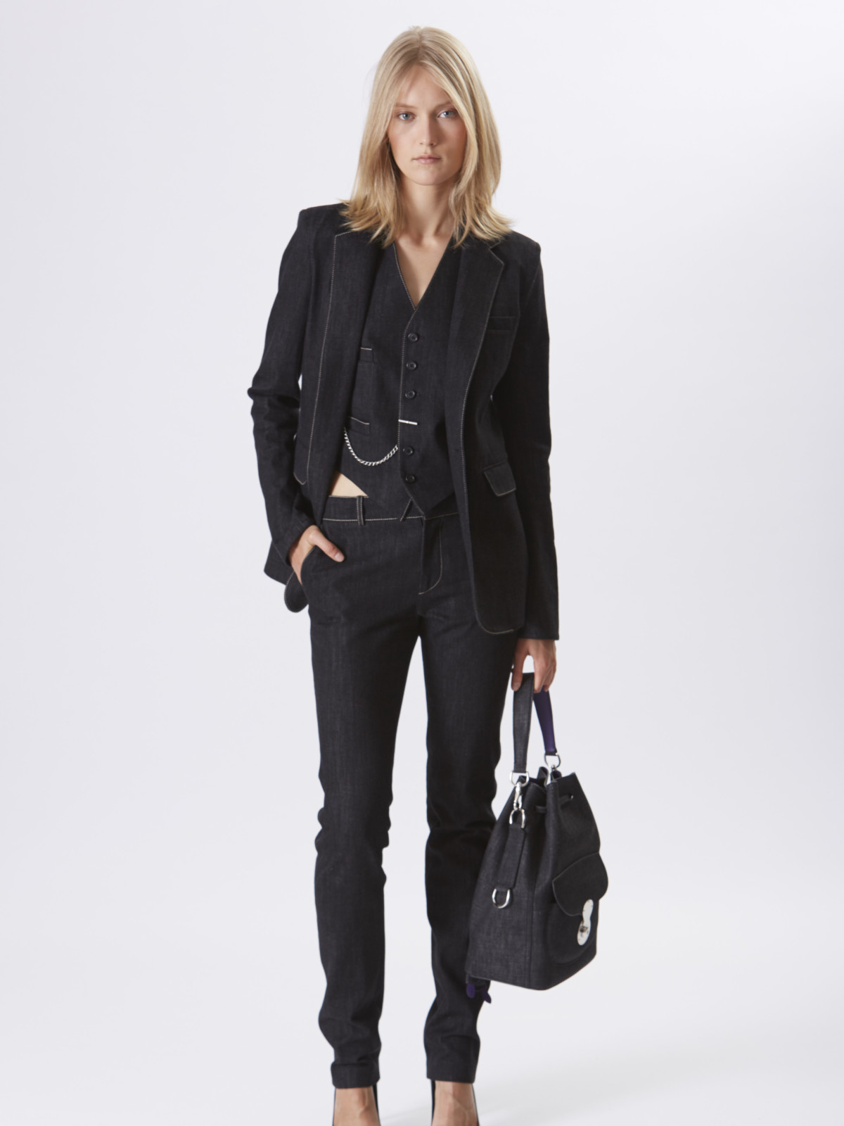 Ralph Lauren Resorts To Elegant Basics That Can Be Worn All Year
