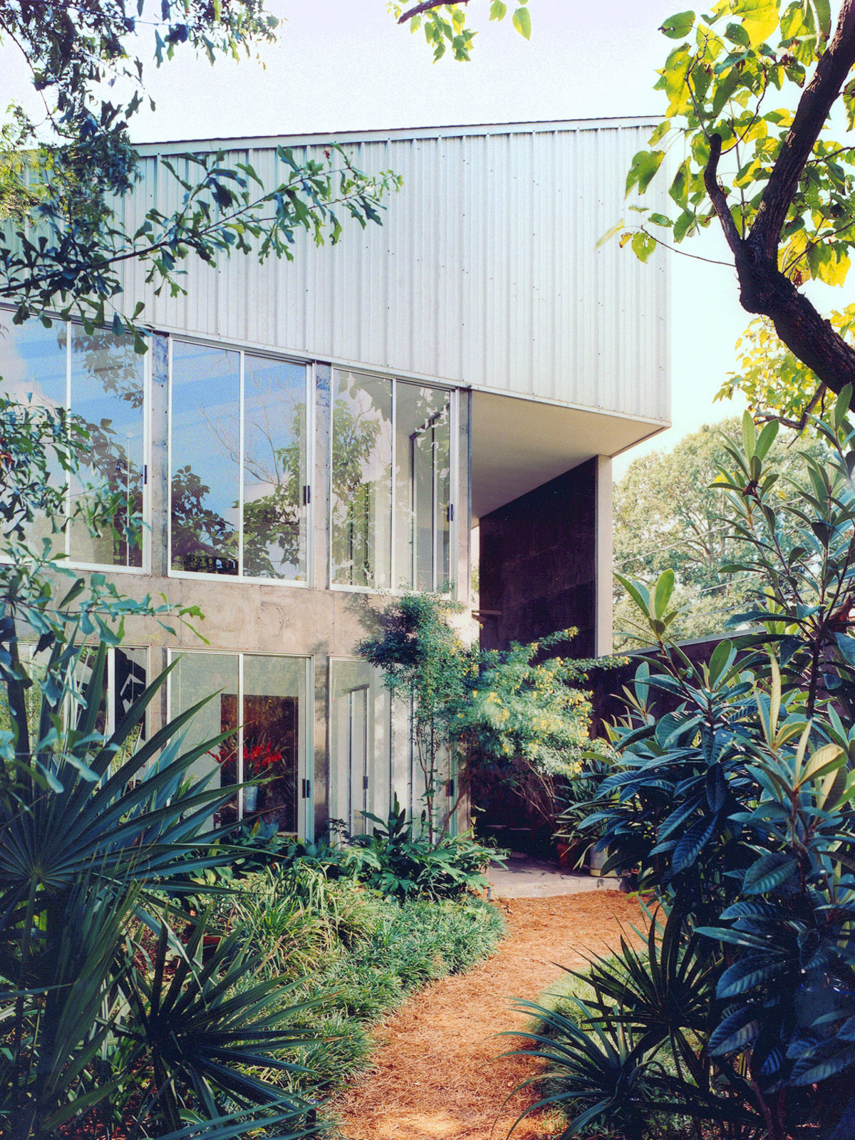 The magic of metal Deconstructing the endangered Tin House movement