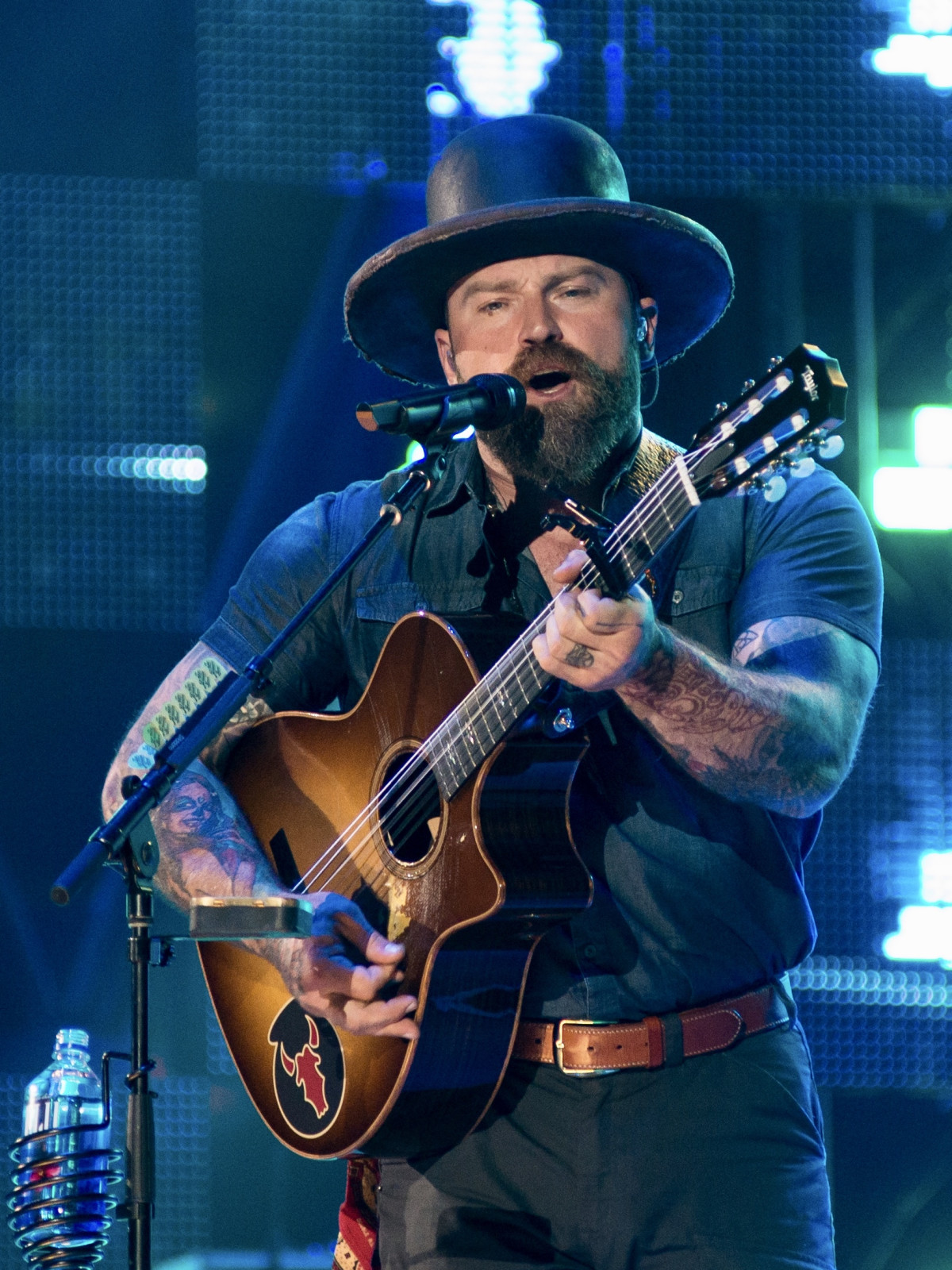 Zac Brown Band scorches RodeoHouston with hot hits and cool covers