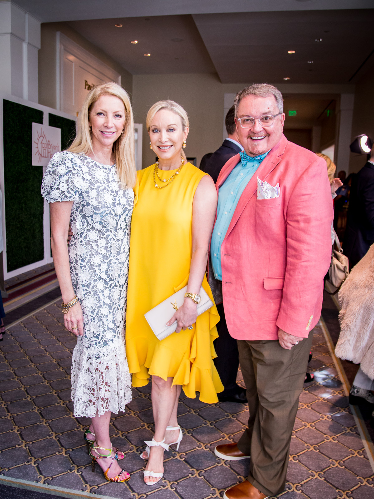 Rhonda Sargent Chambers, Kim Hext, Tinsley Silcox
