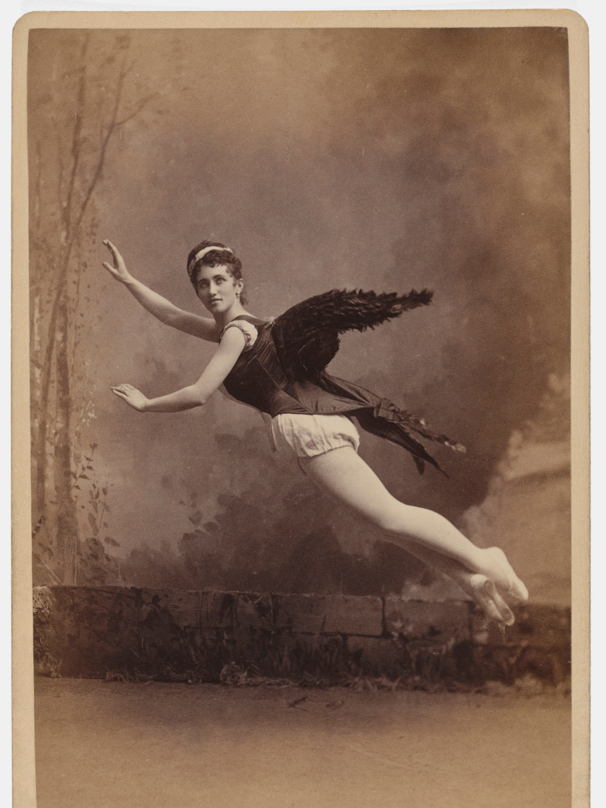 Acting Out: Cabinet Cards and the Making of Modern Photography