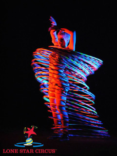 Le Petit Lone Star Circus