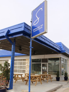 exterior to Stinson's Bistro on Burnet