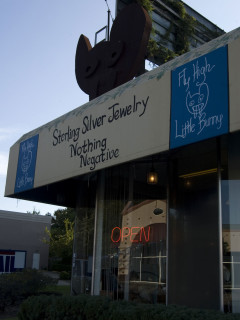 Places-Shopping-Fly High Little Bunny-exterior