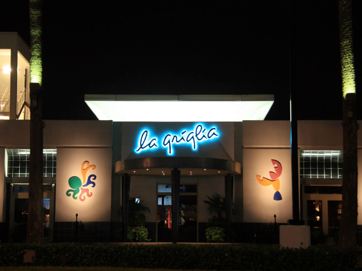 Places-Eat-La Griglia-exterior-night-1