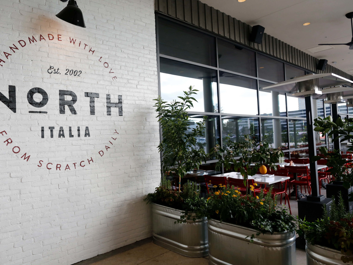 North Italia patio