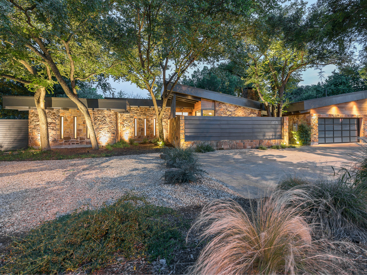 6876 Spring Valley Rd