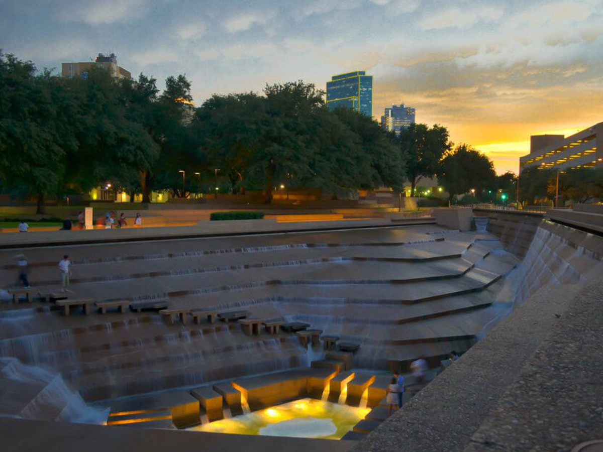 The 5 Best Makeout Spots In Fort Worth To Steal A Kiss