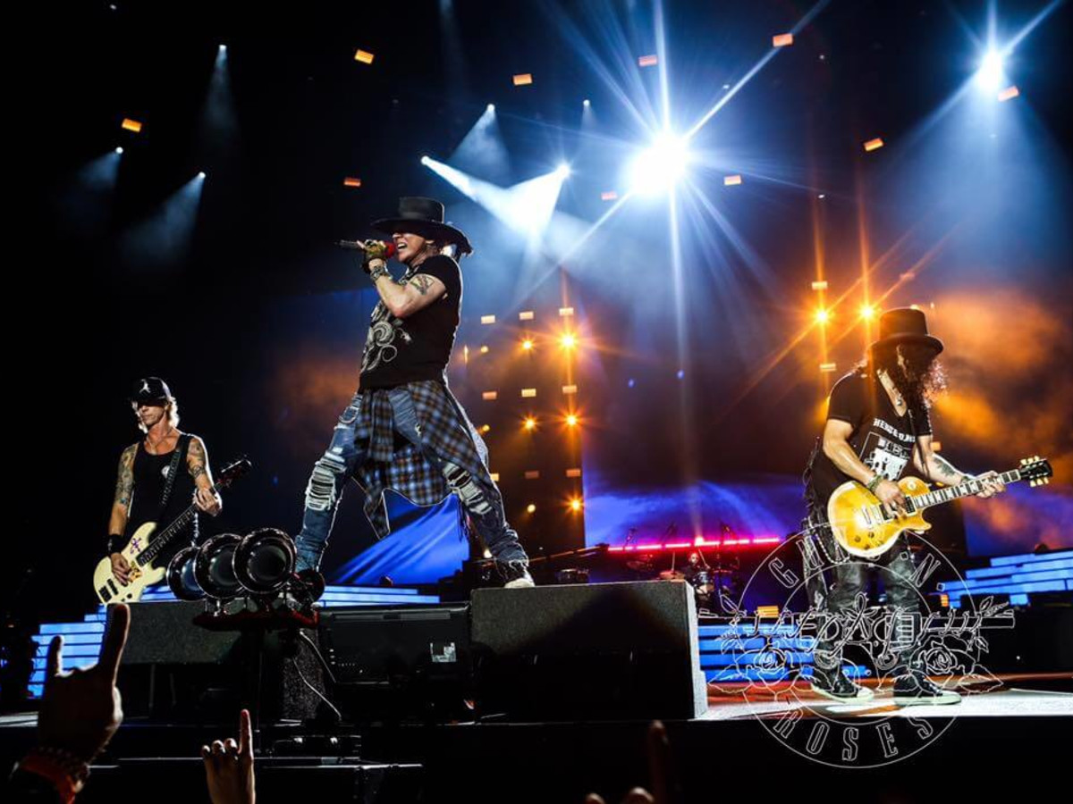 Guns N Roses Preview 20 Trucks 250 Crew A Lot Of Pyro In Big