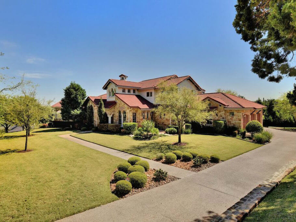 555 Cortona Dr.