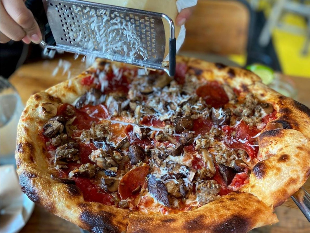 Chic Dallas pizza restaurant puts Plano on tap for new location