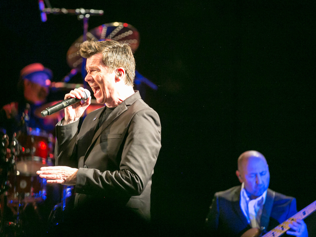 Slideshow: Rick Astley delivers classic '80s dance tunes and new hits