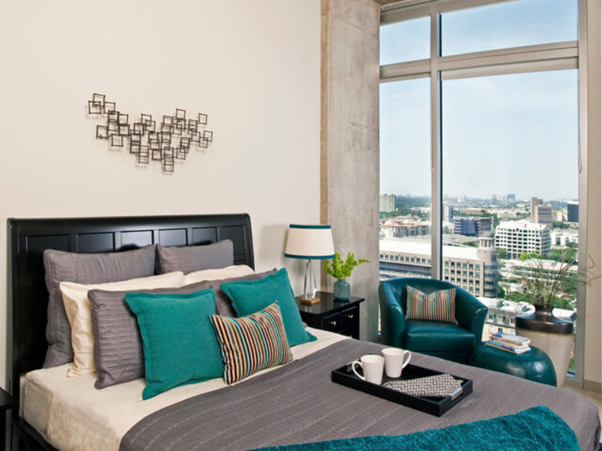 Dallas Designer Totally Transforms Uptown Apartment In Just