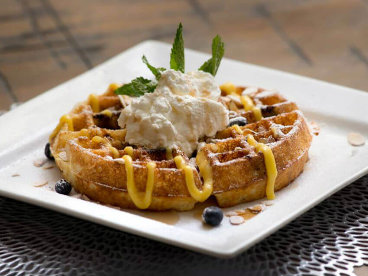 Pinky’s Waffle Bar