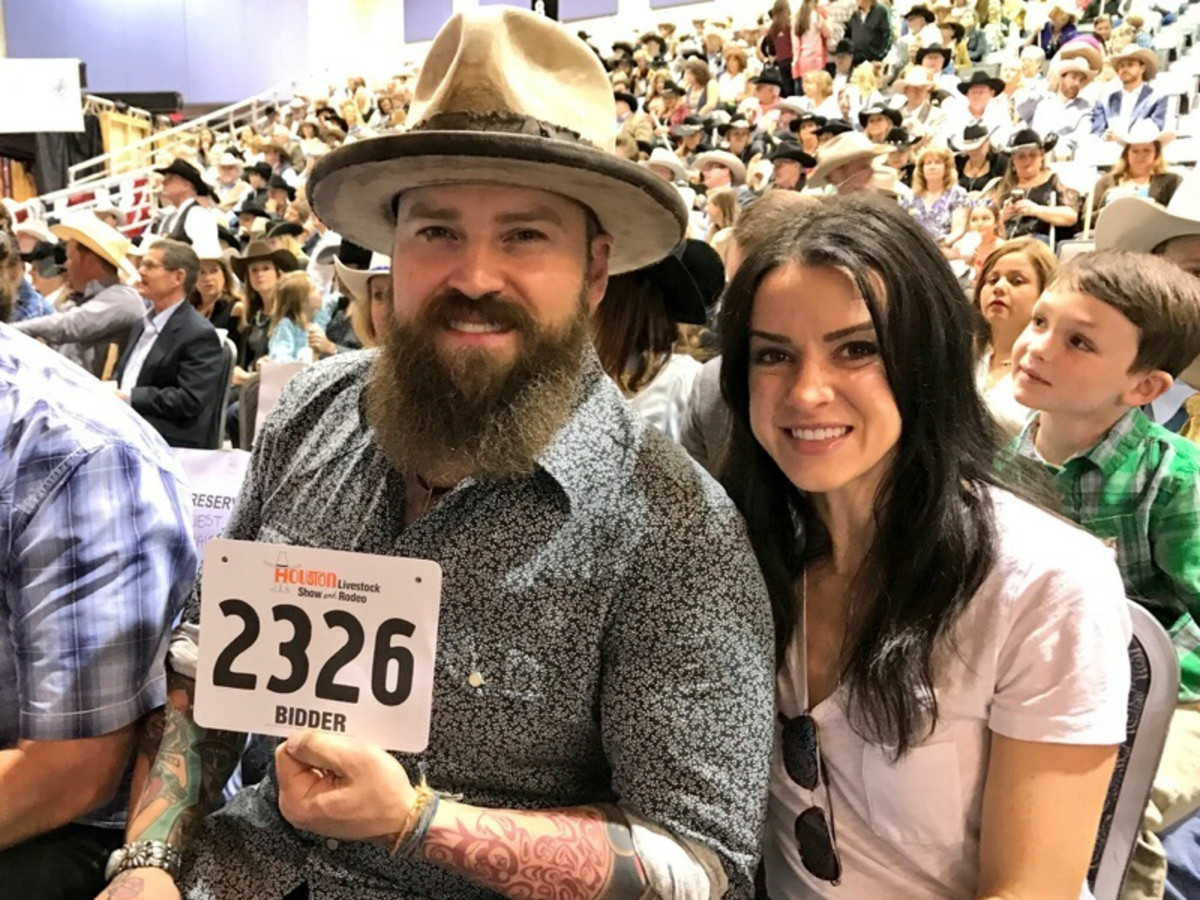 Before closing RodeoHouston, Zac Brown buys a reserve champion steer