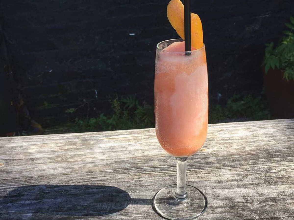 King Bee Lounge cocktail