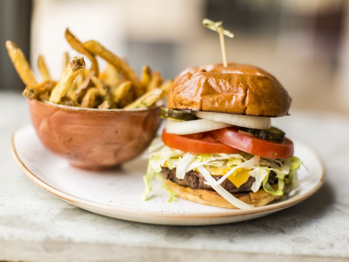 State Fare Cheeseburger